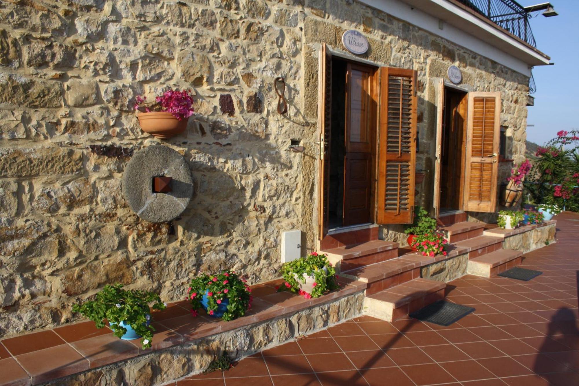 Camere & Case Vacanze Lo Scoglio Castel di Tusa Εξωτερικό φωτογραφία