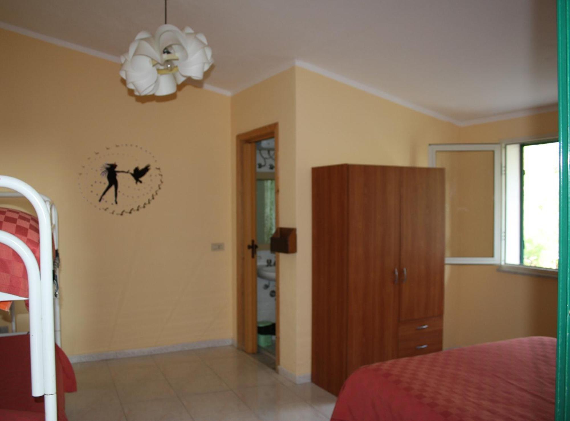 Camere & Case Vacanze Lo Scoglio Castel di Tusa Εξωτερικό φωτογραφία
