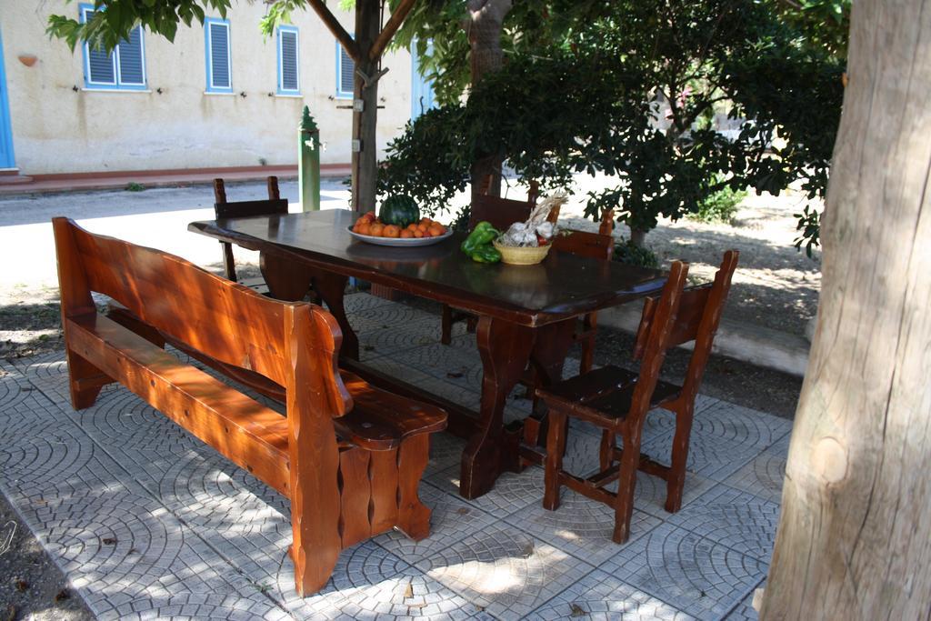 Camere & Case Vacanze Lo Scoglio Castel di Tusa Εξωτερικό φωτογραφία