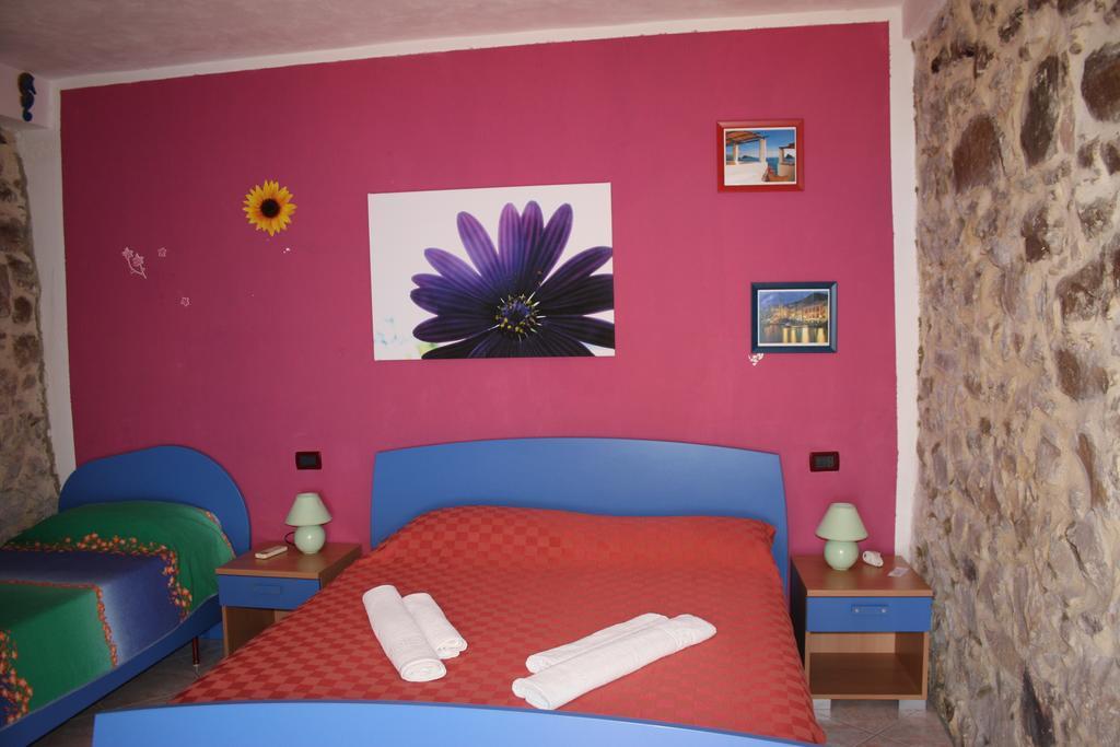 Camere & Case Vacanze Lo Scoglio Castel di Tusa Εξωτερικό φωτογραφία