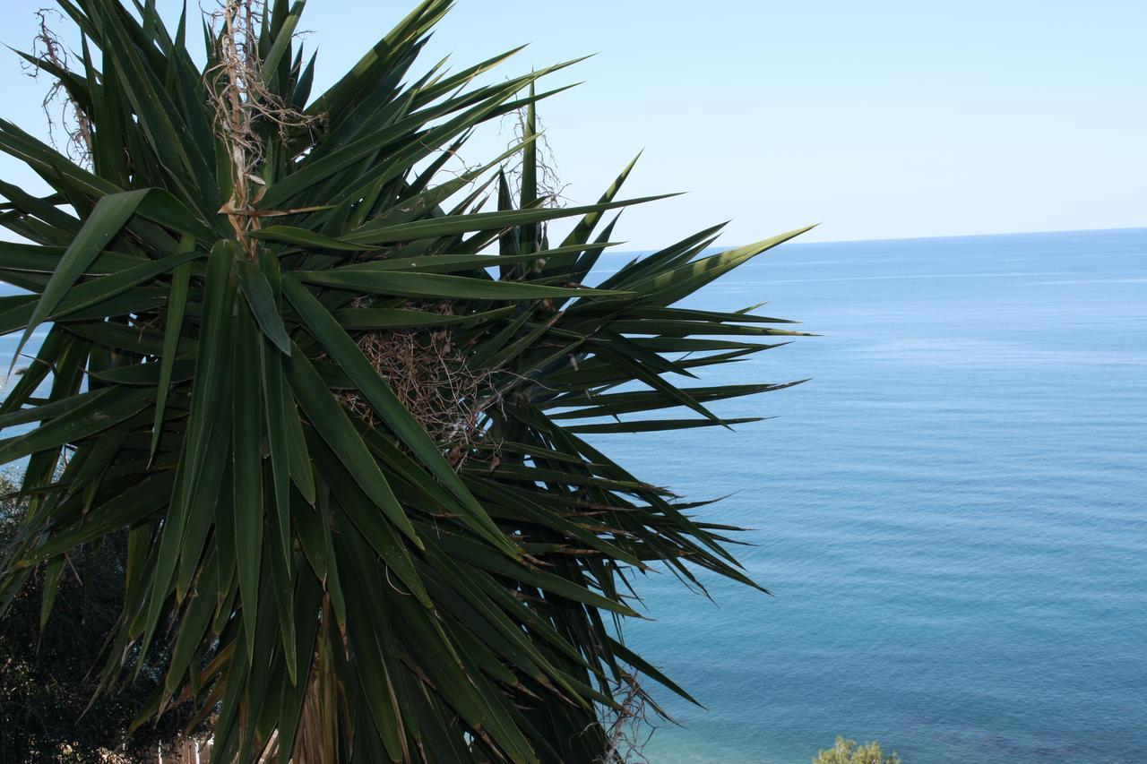 Camere & Case Vacanze Lo Scoglio Castel di Tusa Εξωτερικό φωτογραφία